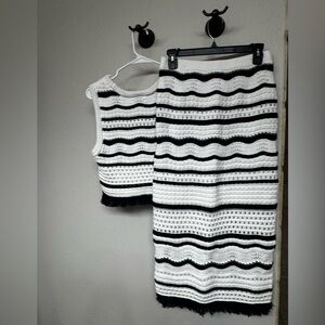 House of Harlow 1960 Black and White Pencil Skirt Set